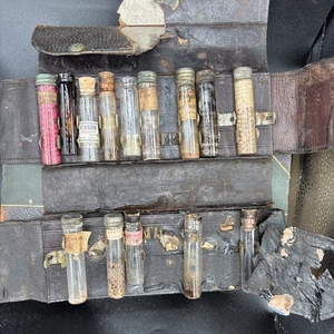 Antique Doctors Traveling Medicine Apothecary Case With Vials Some Labels - Picture 1 of 7
