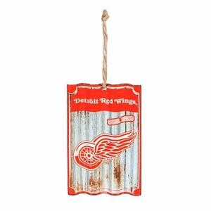 Adorno de metal corrugado Team Sports America Detroit alas rojas - Imagen 1 de 2