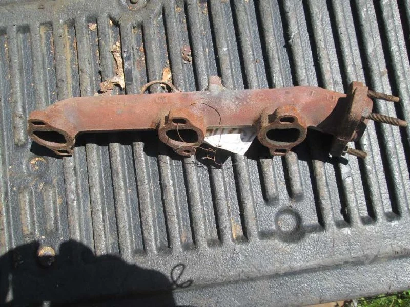 94 95 96 00 01 02 BUICK REGAL L. EXHAUST MANIFOLD 3.1L FRONT 12290 - Image 1 of 1