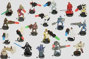 Star Wars Serie 2 Attacktix figure da 1 a 20 HASBRO con armi a SCELTA - Foto 1 di 13