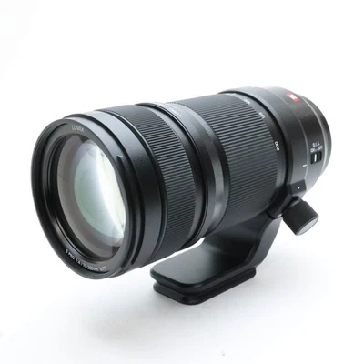 Panasonic Lumix S PRO 70-200mm F/4 O.I.S. S-R70200 (L mount) #325 - Image 1 of 4