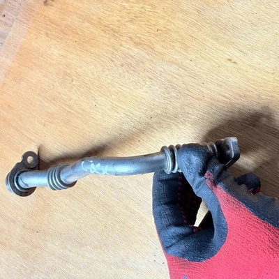 Volkswagen Passat 2012-2015 OEM TDI 2,0 L turbo línea de retorno de aceite 04L145736 Foto 1 de 4