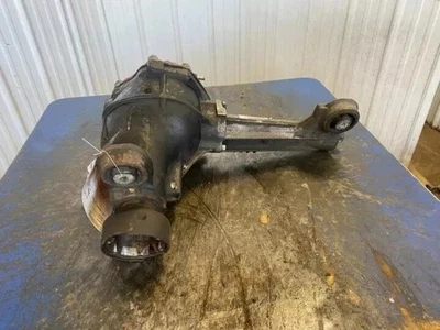 2005-2010 Jeep Grand Cherokee Front Axle Differential Carrier 3.7 Ratio OEM - Image 1 of 4