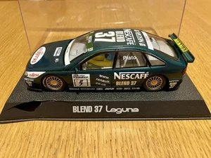 MINT Scalextric C2145 Renault Laguna Nescafé Blend 37 No.5 Plato BTCC Car - Picture 1 of 6
