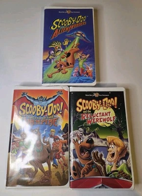 Scooby-Doo Vhs Lot Of 3 Reluctant Werewolf Legend Of The Vampire Alien Invaders - Image 1 of 4