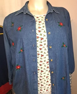 Victoria Jones Woman 1X Christmas Floral Denim Shirt Attached Tee FITS BUST 50" - Picture 1 of 6
