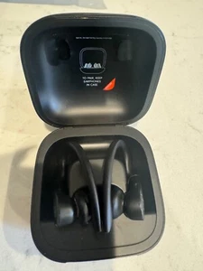 Beats By Dre earbuds wireless in ear ear Buds Black Powerbeats Pro ONLY 1 Works - Picture 1 of 7