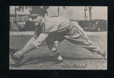 D305 STAN MUSIAL 1947 BOND BREAD SQUARE CORNERS AUTHENTIC UNCREASED EX+/- *TPHLC
