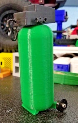 RC 1/10 Scale Green Black Standing Air Compressor Rock Crawler Truck Accessories - Image 1 of 4