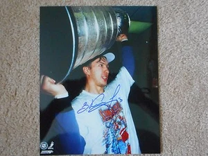 VIACHESLAV KOZLOV STANLEY CUP 8 X 10 AUTOGRAPH W/COA *Russian 5* - Picture 1 of 2