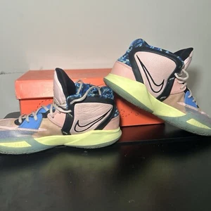 Size 11 - Nike Kyrie Infinity Valentine's Day - Picture 1 of 11