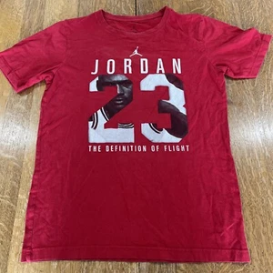 Michael Jordan Red T Shirt The Definition Of Flight #23 Size XL Youth Chi Bulls - Picture 1 of 6