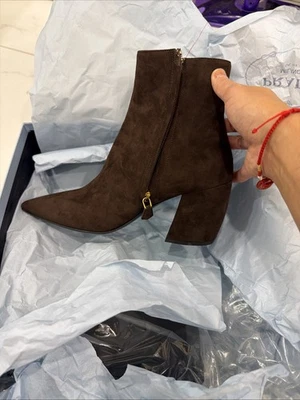 Nuevo En Caja PRADA Cuero Marrón Botas Tacones Zapatos Talla 35 Foto 1 de 4