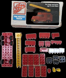 Vintage 1981 Loc Blocs Fire Rescue Truck #1059/4 in Original Box Not Complete - Picture 1 of 12