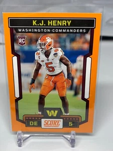 K.J. Henry 2023 Score Football Orange Parallel Rookie Card 393 Commanders - Bild 1 von 2