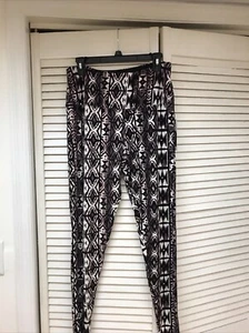 NWT French Laundry Body Control Work out/Yoga Athletic Leggings size XL NWT - Picture 1 of 3