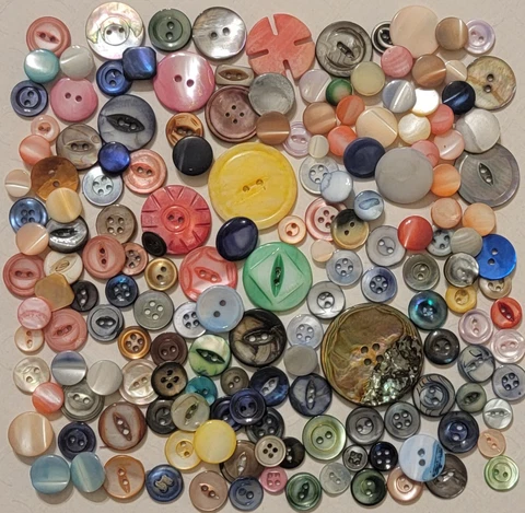 Antique Vtg Button Lot Carved Dyed Mother Of Plear Glass Abalone Stunning Cover