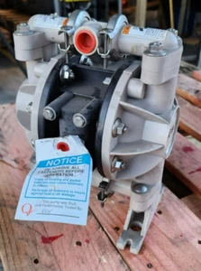 Ingersoll Rand 1'' Diaphragm Pump 666053-388 Poly Composite 100 Psi Max - Picture 1 of 6