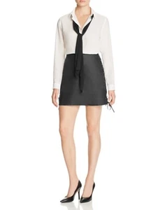 Neu mit Etikett French Connection Bluse mit schwarzem Ausschnitt - Bild 1 von 3