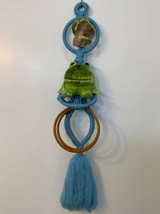 Vintage Kröte und Fliegenpilz Makramee Wand Handtuch Aufhänger Kreide Ware Keramik MCM Frosch - Bild 1 von 7