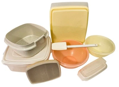 Cuencos de chef mimados Tupperware Rubbermaid de colección vapor bandeja de huevos Devild cuchara Foto 1 de 4