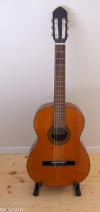 Akustische Gitarre, Ersatzsaiten, Fußständer, Tasche, Stimmgerät - Bild 1 von 11