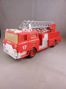 1 32 scale fire trucks
