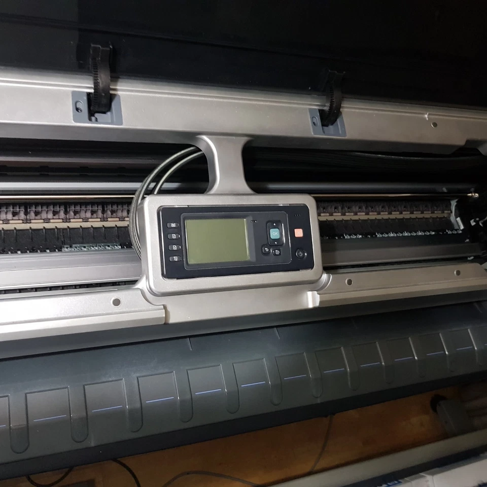 Designjet Z3200ps 44" Canvas Photo CAD Poster Sign printer with warranty - Image 1 of 1