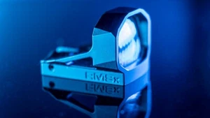 Shield Sights Red Dot RMSx Reflex Mini-Sight XL Lens Glass Edition 4 or 8 MoA - Picture 1 of 8