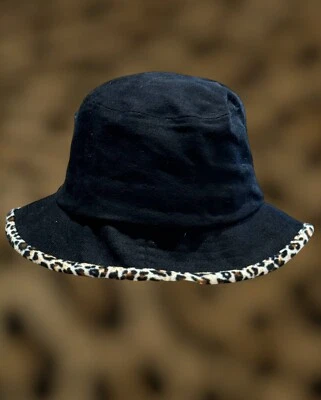 Sombrero de cubo negro Brandy Melville con estampado animal de leopardo guepardo algodón Foto 1 de 4