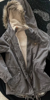 H&M Damen Winterjacke Parka mit Teddyfutter Gr.38 - Bild 1 von 3