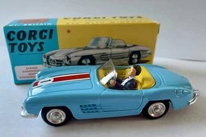 Corgi Model Club 303S Mercedes Benz 300SL Roadster  W/Certificate Mint Boxed - Picture 1 of 4