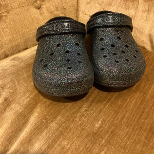Ladies Crocs Teal Casual Shoes USA Size 8 - Picture 1 of 8