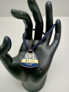 Vintage VFL Park Football 1978 Member's Membership Medallion Badge - W Bishop - Picture 1 of 9
