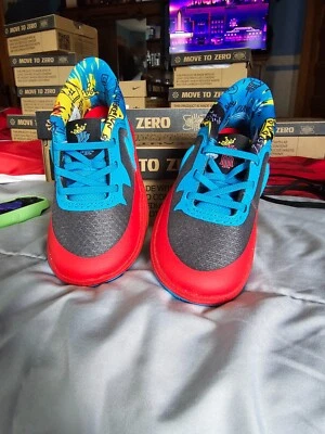 Nike Kyrie 8 SE (TD) Preto/Amarelo Tour - Imagem 1 de 4