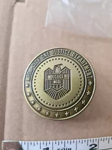 Judge Dredd Metal Pin Badge Lapel Pin New Mega-City One Justice Department - Picture 1 of 5