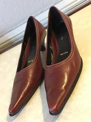 AMALFI ITALIAN Women's Brown Leather Shoes Low Pump Heels Pointed Toe M 6 1/2 B - Image 1 of 4
