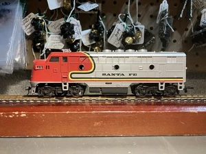 Model Power HO F7 Santa Fe Diesel Engine Dummy  - Picture 1 of 5