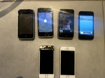 Lot de 6 Apple : 5 Iphone + 1 Ipod HS pour pièces - Photo 1/4