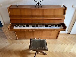 Klavier Grotrian Steinweg braun mit Hocker Baujahr zwischen 1970/1971 (105876)