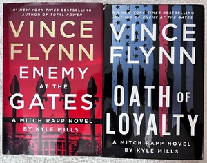 Kyle Mills, Mitch Rapp Book 20: Enemy at the Gates; Book 21: Oath of Loyalty - Bild 1 von 24