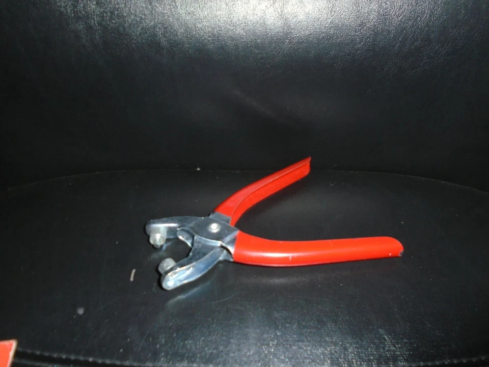 VINTAGE EYELET & SNAPPER PLIER WITH RED HANDLE - Image 1 of 1