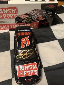 1996 Dale Earnhardt Jr Autographed #31 Mom N Pops 1/24 - Picture 1 of 7