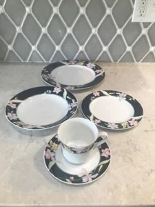 Vintage Fine China of Japan five piece Place Setting Fantasy Black Floral - Picture 1 of 4