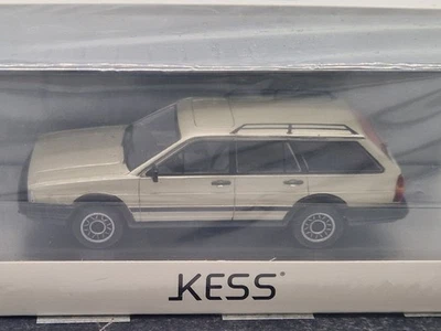 VOLKSWAGEN Passat B2 Variant 2.0 i Syncro Argento - Kess-Model - Scala 1/43 - Immagine 1 di 4