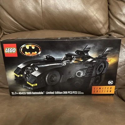 LEGO DC Comics Super Heroes: 1989 Batmobile-Limited Edition (40433) NISB!!! - Image 1 of 2