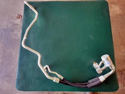 Conjunto de manguera colector de aire acondicionado UAC HA 111494C * Conjunto de succión y descarga * Foto 1 de 4