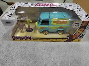 JADA 1/24 SCALE SCOOBY DOO MYSTERY MACHINE w/SHAGGY & SCOOBY-DOO FIGURES #A1 - Picture 1 of 4