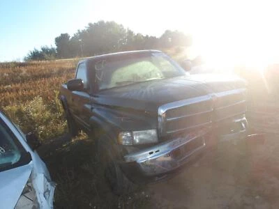 Medidor de velocímetro usado se adapta a: Dodge 2500 2001 camioneta clúster tacómetro AT Foto 1 de 4