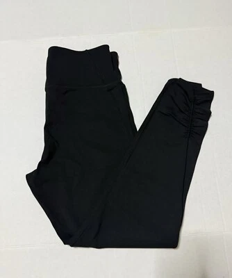 Women's Jockey Black leggings with a small back pocket Size: Medium - Image 1 of 4